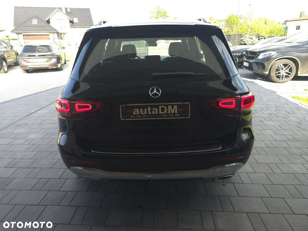 Mercedes-Benz GLB - 8