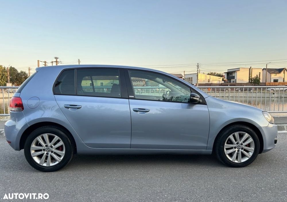Volkswagen Golf 1.6 TDI DPF Comfortline - 6