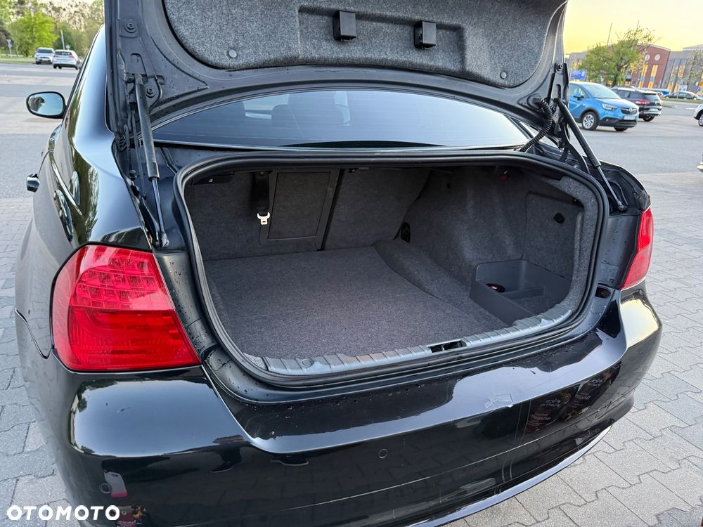 BMW Seria 3 320d DPF - 18