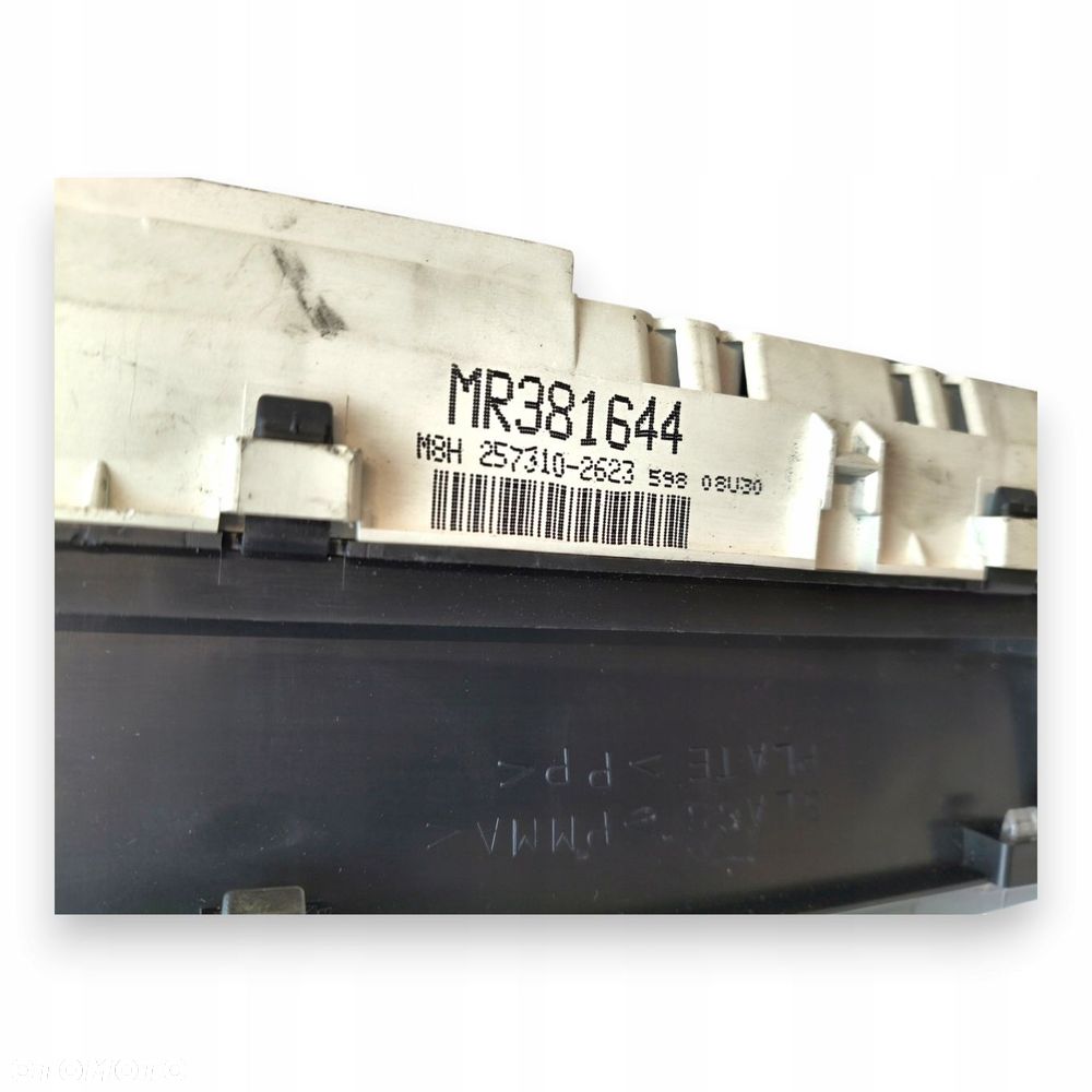LICZNIK ZEGARY 257310-2623 Mitsubishi Pajero Pinini 1.8 GDi 105 054km eu - 2