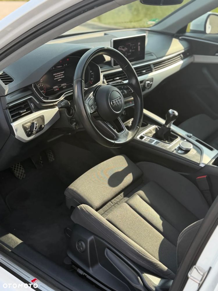 Audi A4 Avant 2.0 TFSI ultra - 10