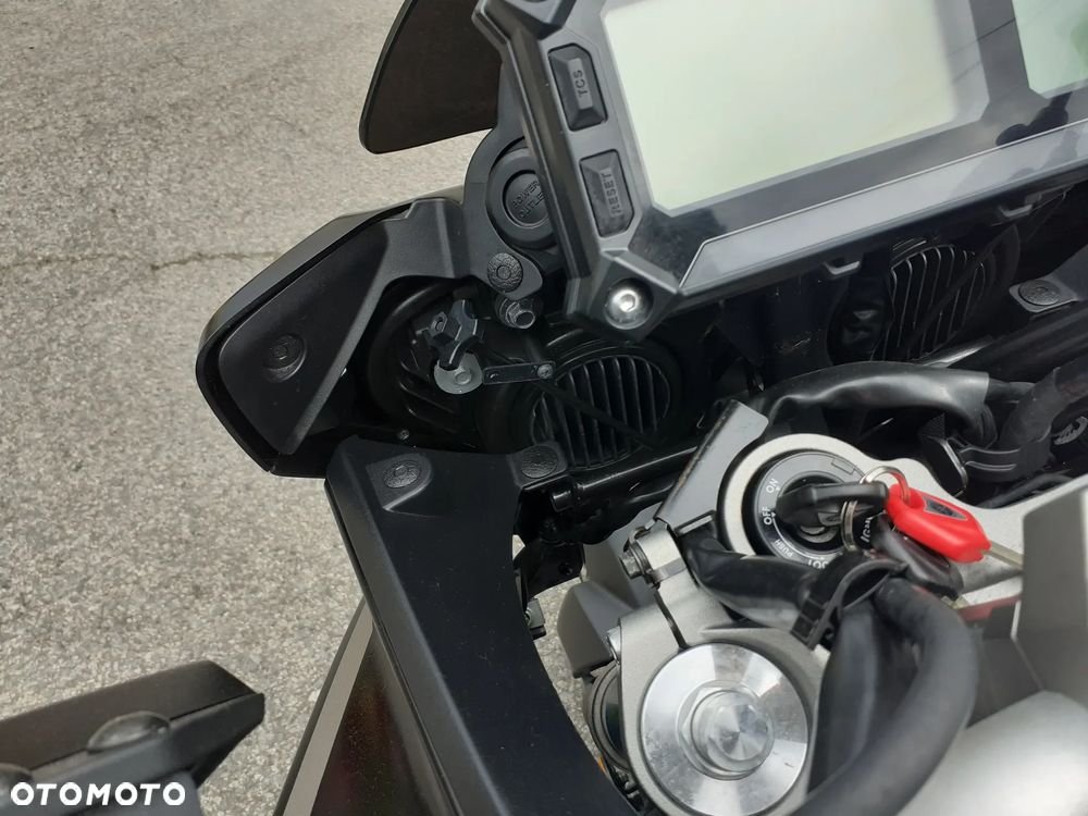 Yamaha MT - 11