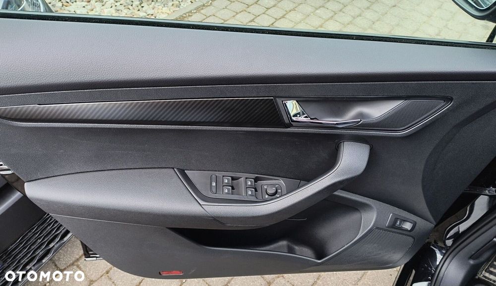 Skoda Karoq 1.5 TSI ACT Sportline DSG - 25