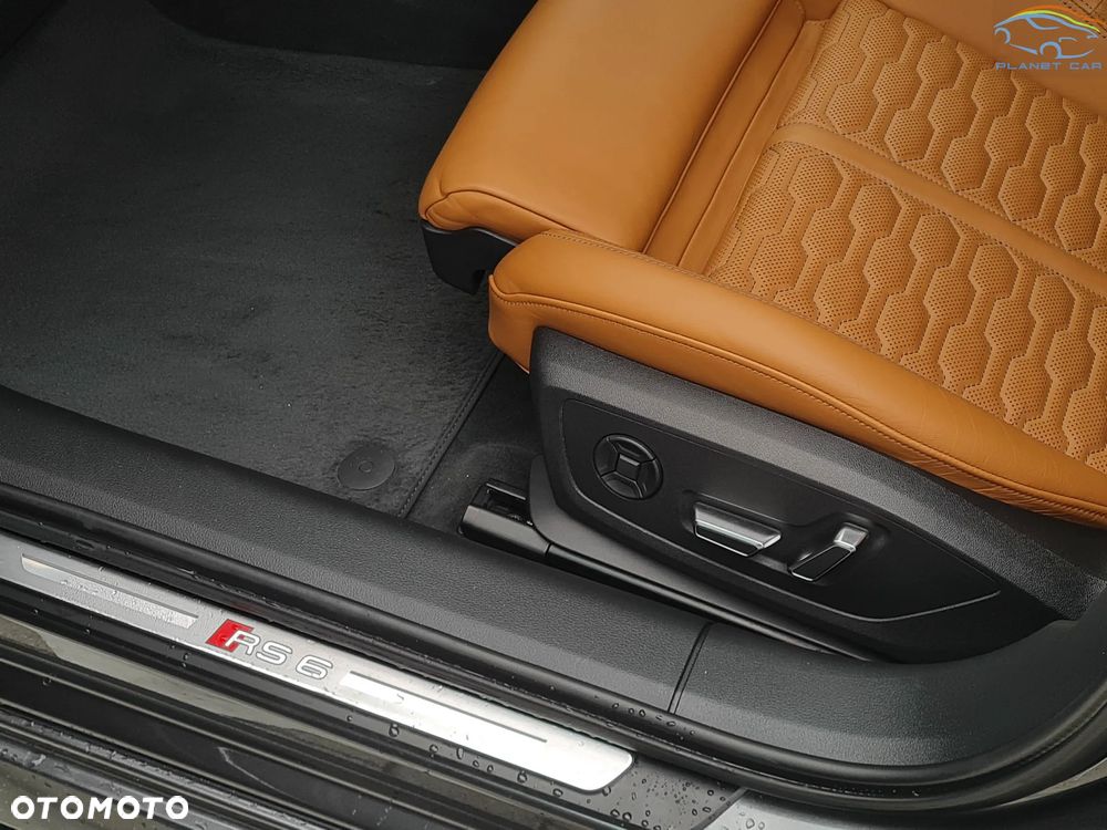 Audi RS6 Avant 4.0 TFSI quattro tiptronic - 30