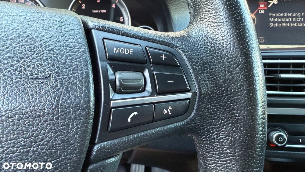 BMW Seria 5 525d Touring Modern Line - 15