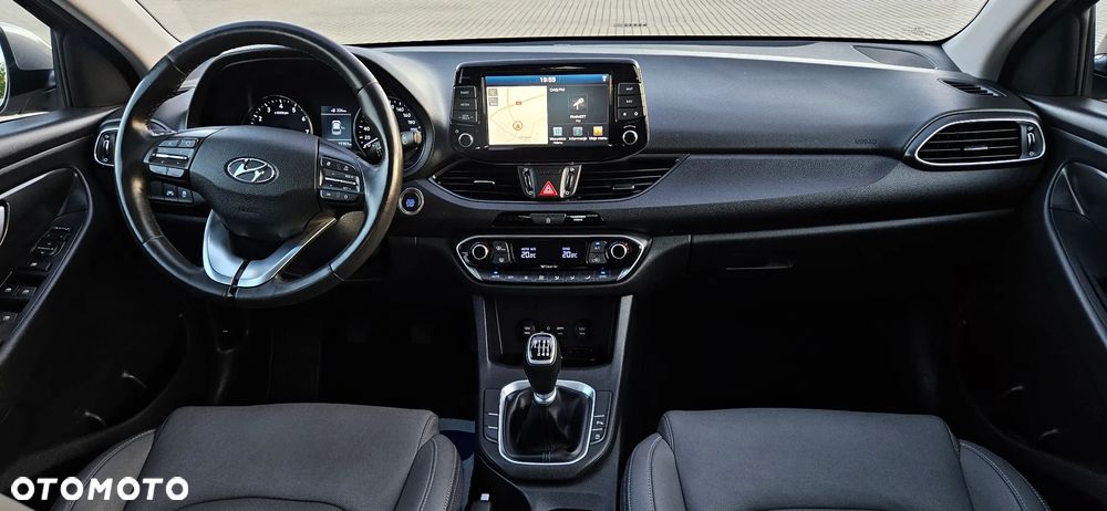 Hyundai i30 1.0 T-GDI Pure - 8