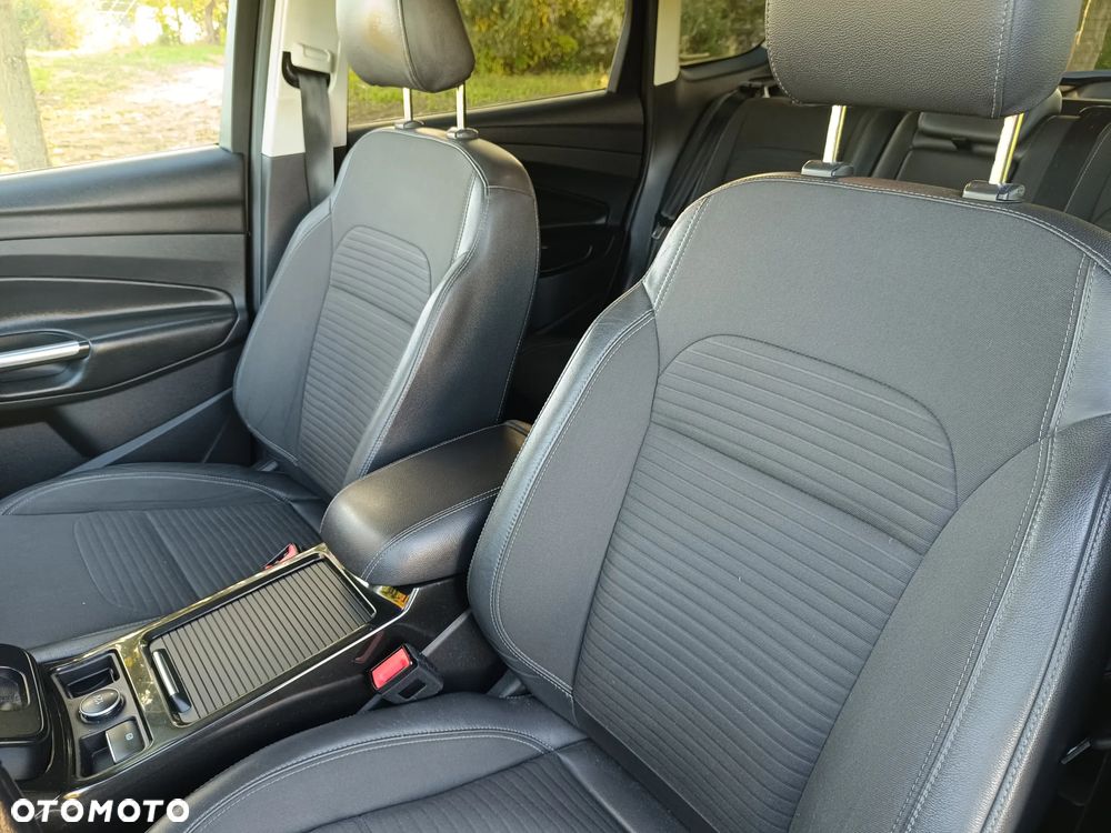 Ford Kuga 2.0 TDCi AWD Titanium - 30