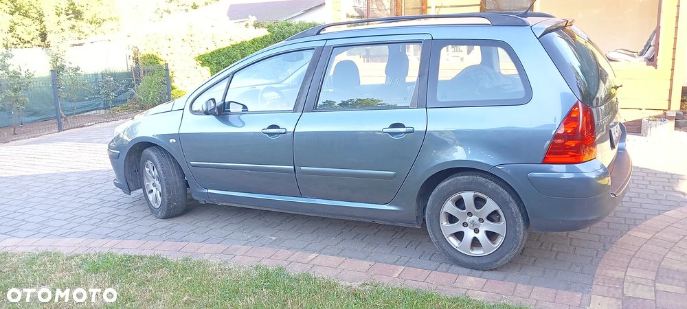 Peugeot 307 SW 110 - 1