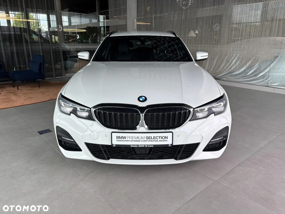 BMW Seria 3 330i xDrive M Sport sport - 4