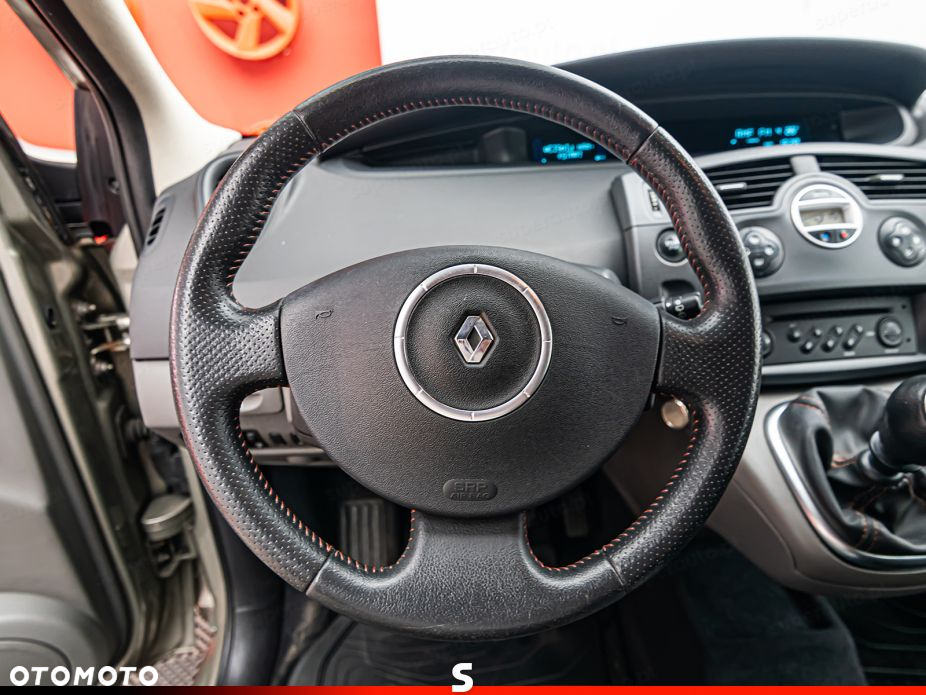 Renault Scenic - 12
