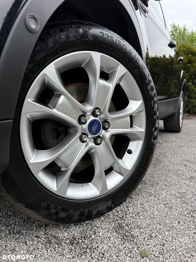 Ford Kuga 2.0 TDCi 2x4 Titanium - 22
