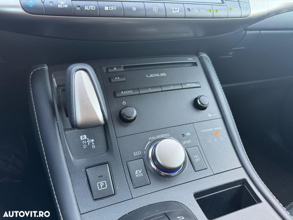 Lexus CT 200h Aut. Business - 25