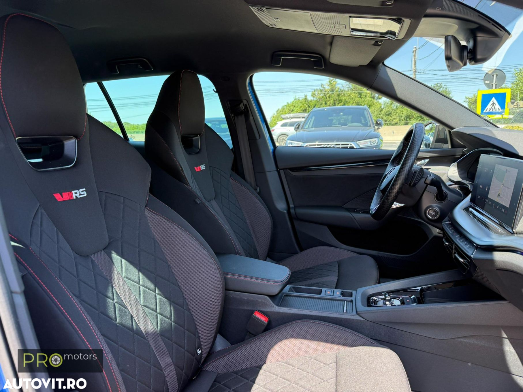 Skoda Octavia Combi 2.0 TDI DSG RS - 7