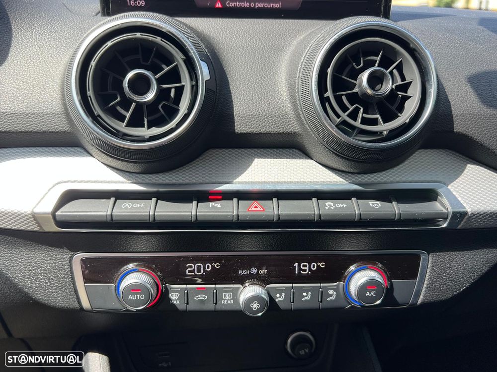Audi Q2 30 TDI - 23