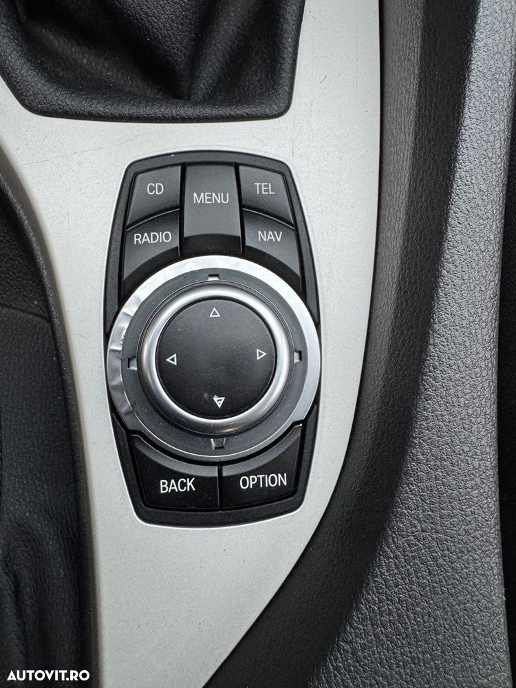 BMW X1 xDrive20d - 11