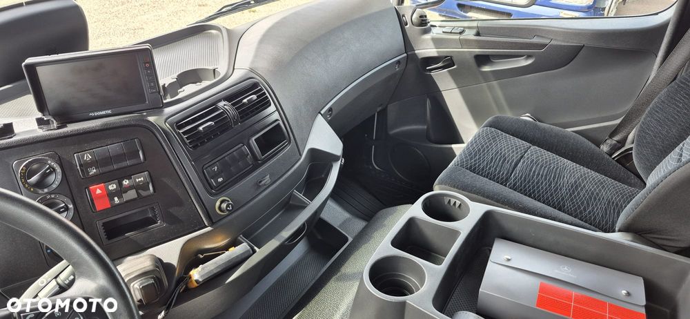 Mercedes-Benz Atego 1324 KONTENER 8.55M 20 EPAL - 8