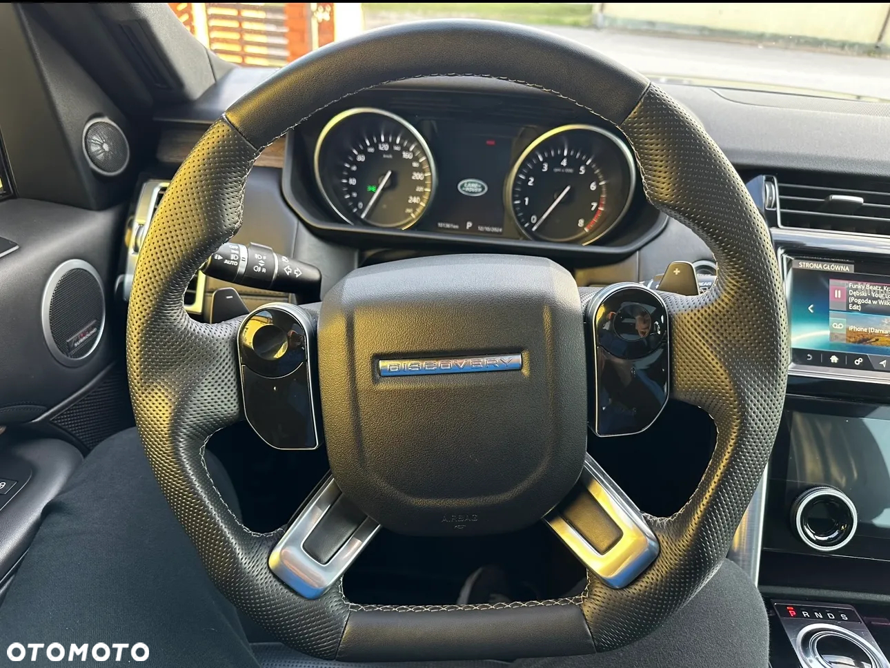 Land Rover Discovery V 3.0 Si6 HSE Luxury - 28