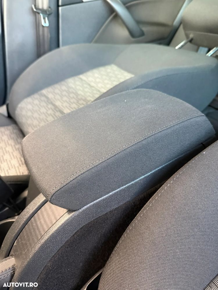 Skoda Octavia Combi 1.4 TSI FAMILY - 28