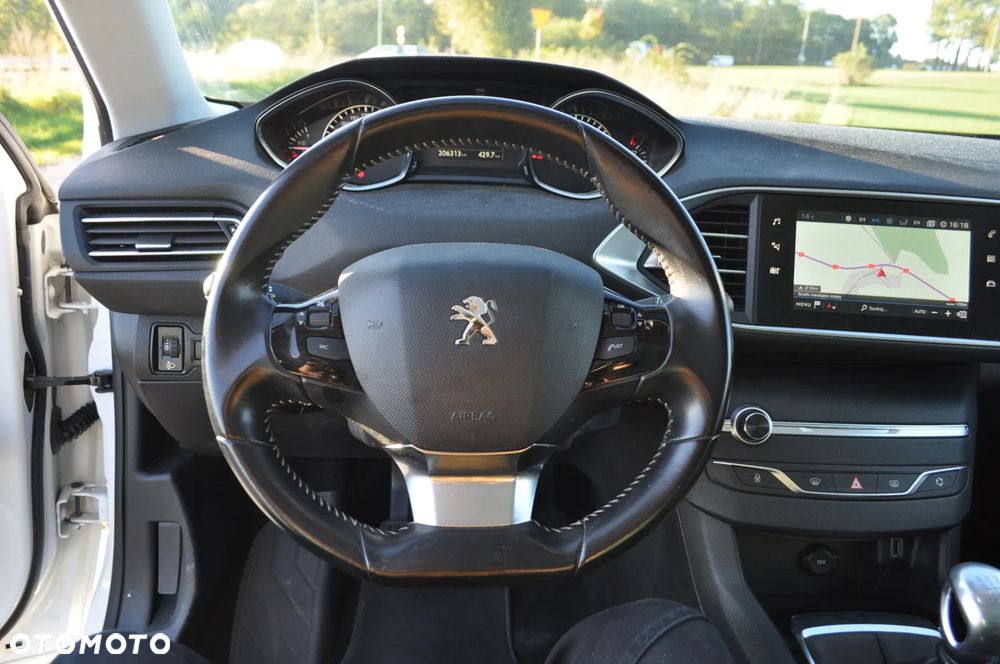 Peugeot 308 BlueHDi FAP 130 Stop & Start Style - 26