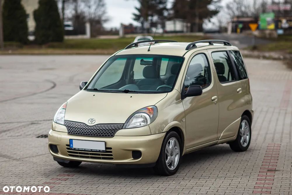 Toyota Yaris Verso 1.3 Sol - 3