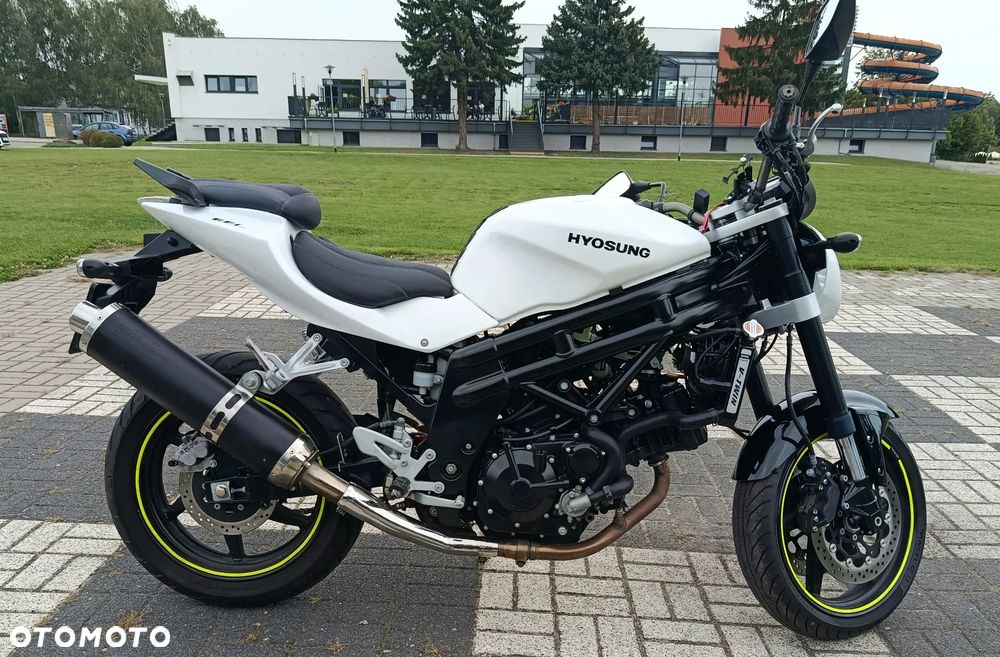 Hyosung GT Comet - 6