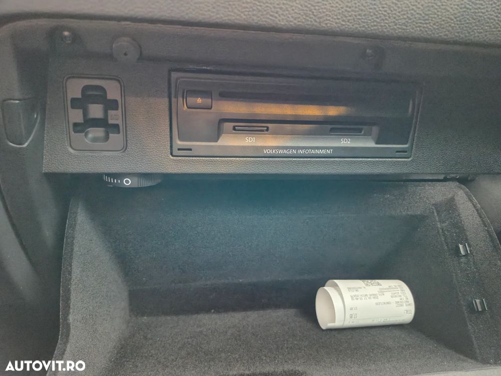 Volkswagen Passat 1.4 TSI ACT (BMT) DSG Highline - 33