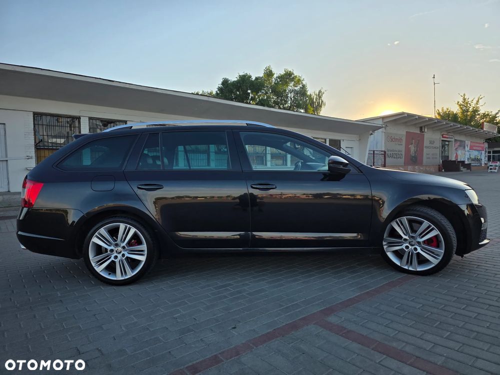 Skoda Octavia 2.0 TDI RS DSG - 6
