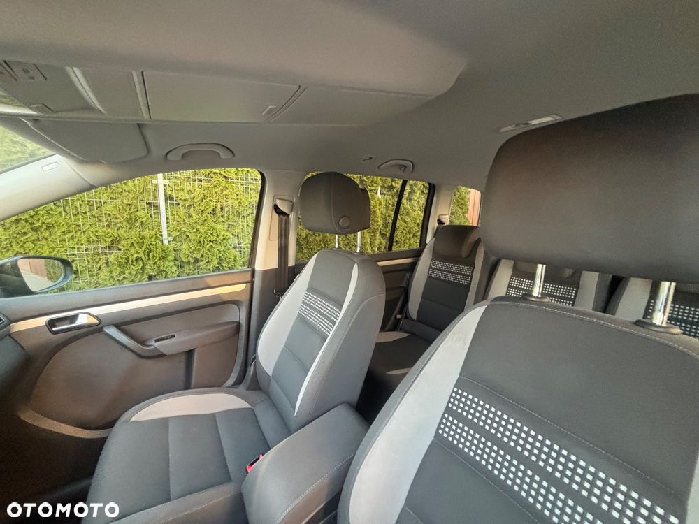 Volkswagen Touran 1.4 TGI BlueMotion Comfortline - 12