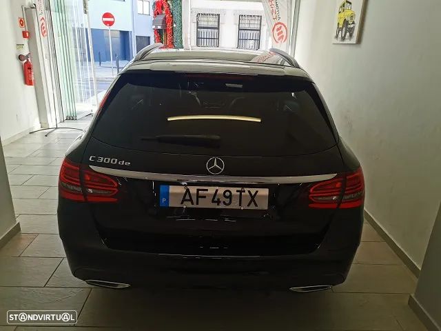 Mercedes-Benz C 300 de AMG Line - 4