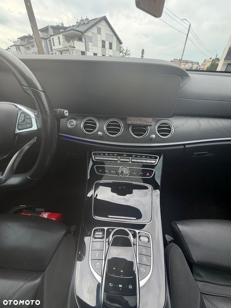 Mercedes-Benz Klasa E 43 AMG 4-Matic - 10