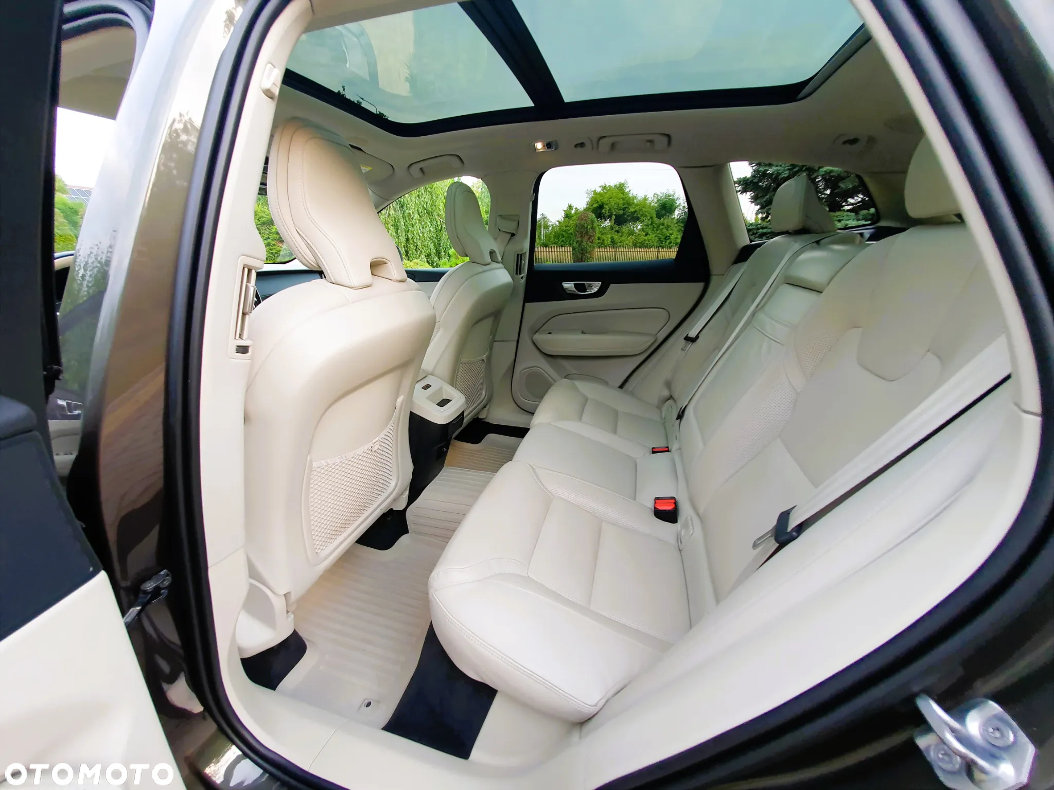 Volvo XC 60 D4 AWD Inscription - 25