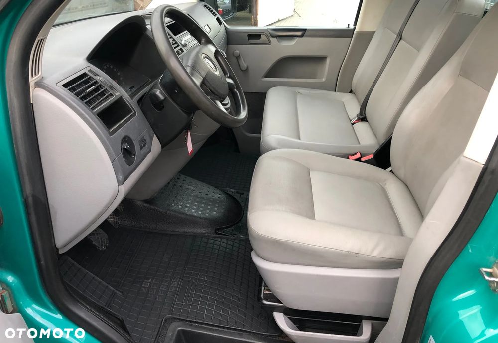 Volkswagen Transporter - 8