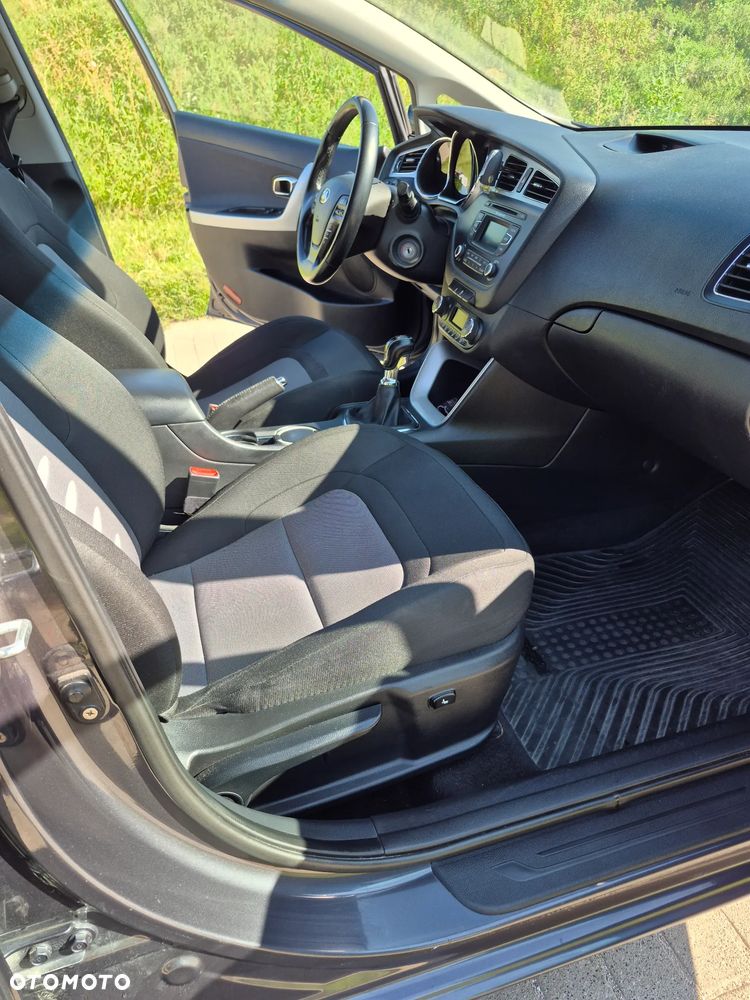 Kia Ceed 1.6 GDI M - 21