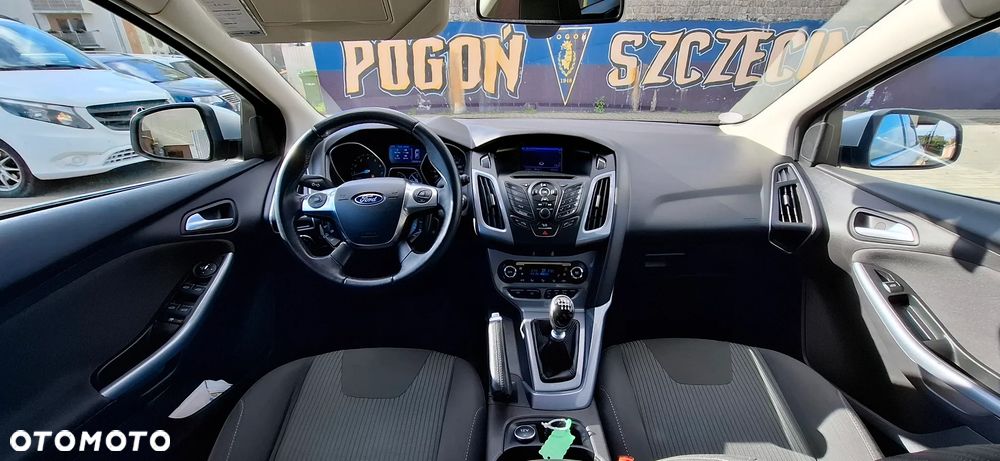 Ford Focus 1.6 EcoBoost Titanium - 11