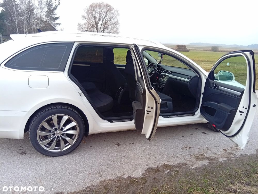 Skoda Superb 2.0 TDI Active - 8