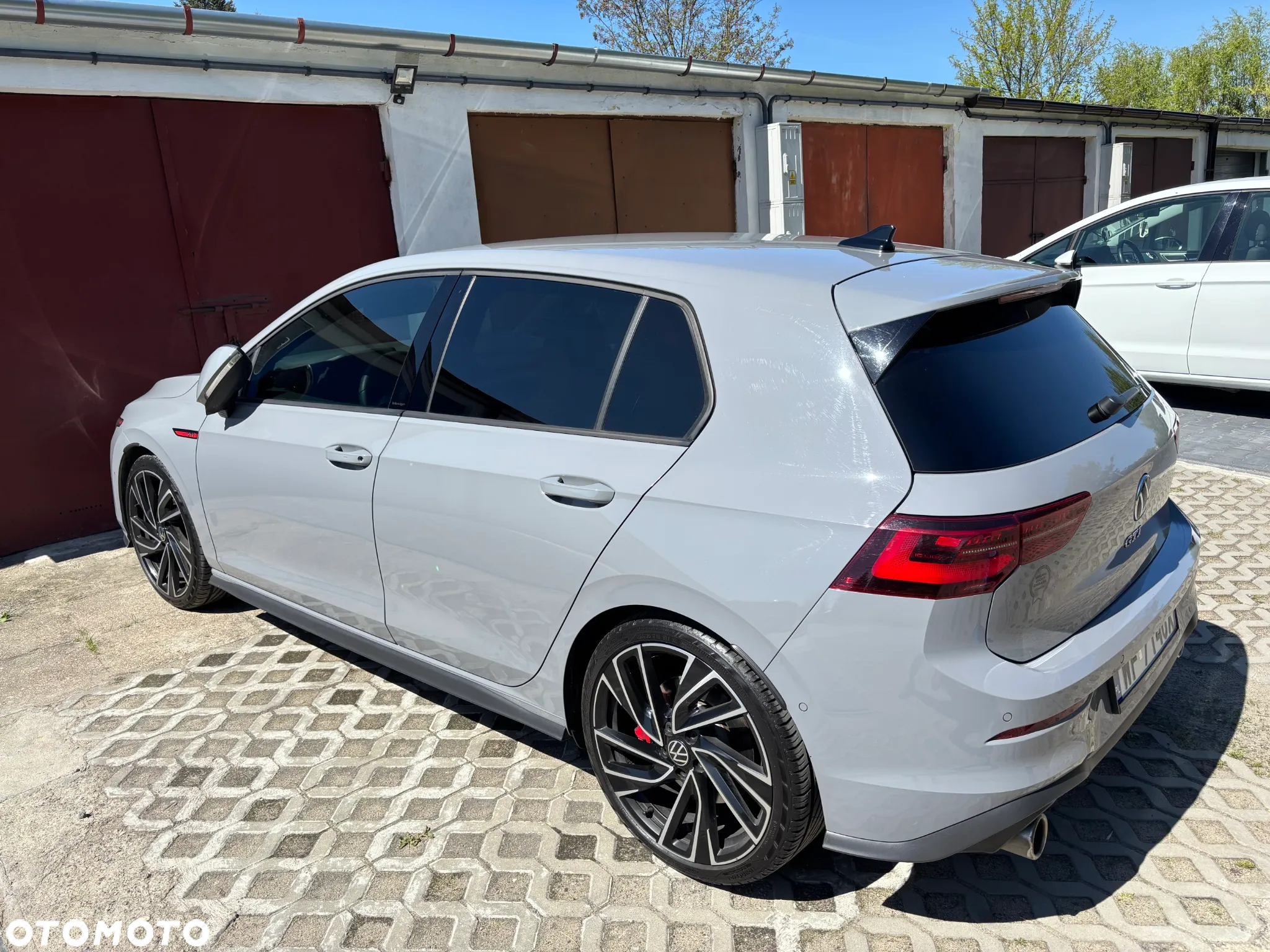 Volkswagen Golf VIII 2.0 TSI GTI DSG - 2