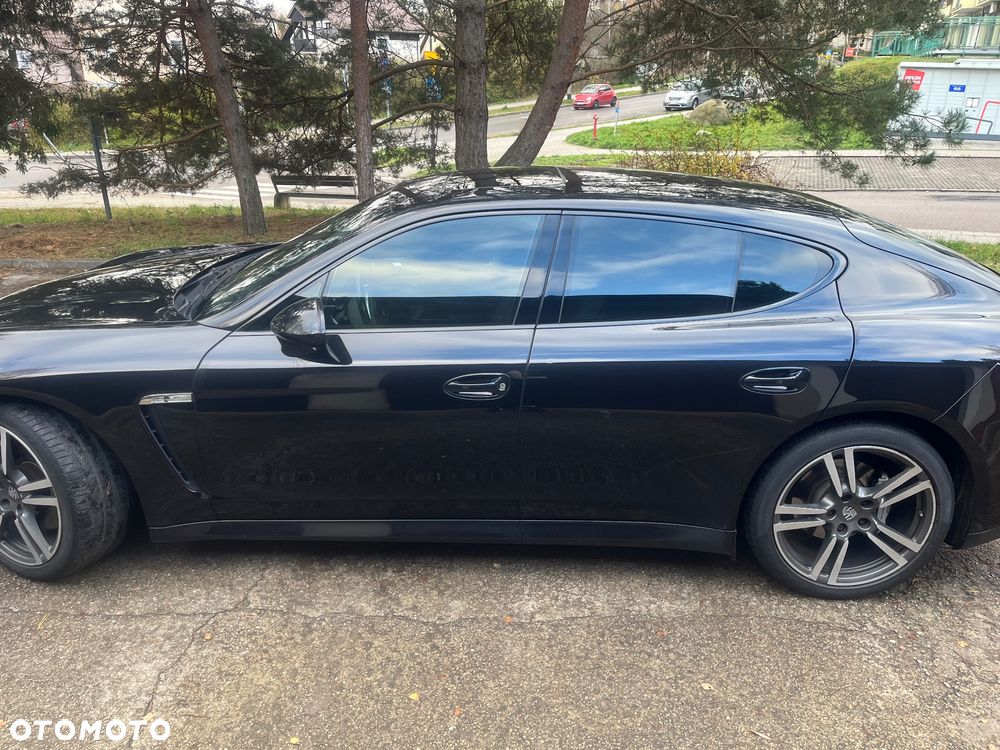 Porsche Panamera 4S - 8