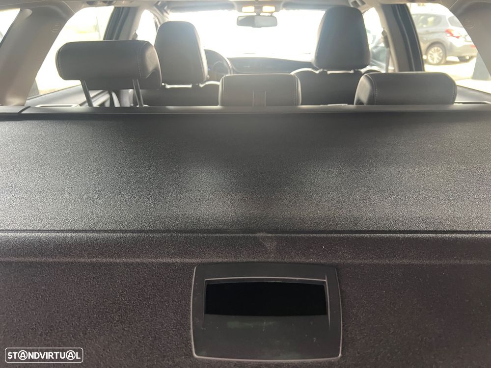 Toyota Auris Touring Sports 1.8 HSD Sport+Skyview +Navi - 14