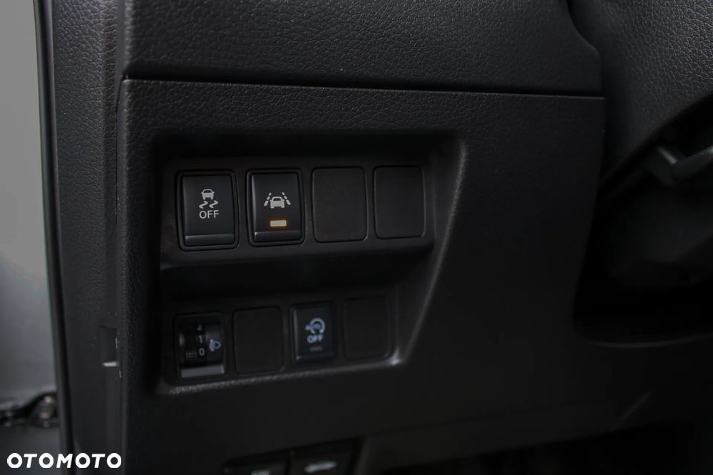 Nissan X-Trail 1.6 DIG-T Tekna - 24