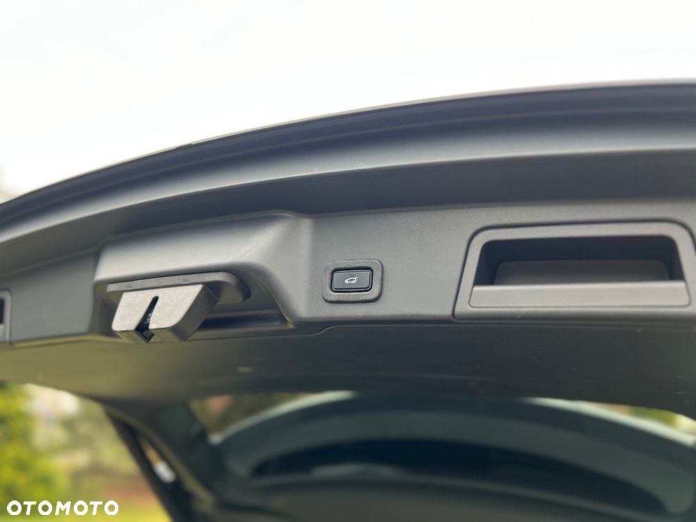 Land Rover Range Rover Evoque P200 R-Dynamic HSE - 34