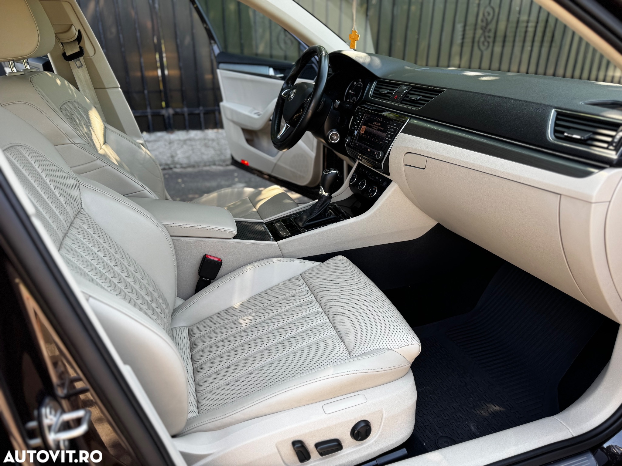 Skoda Superb 2.0 TDI DSG 4X4 Style - 5