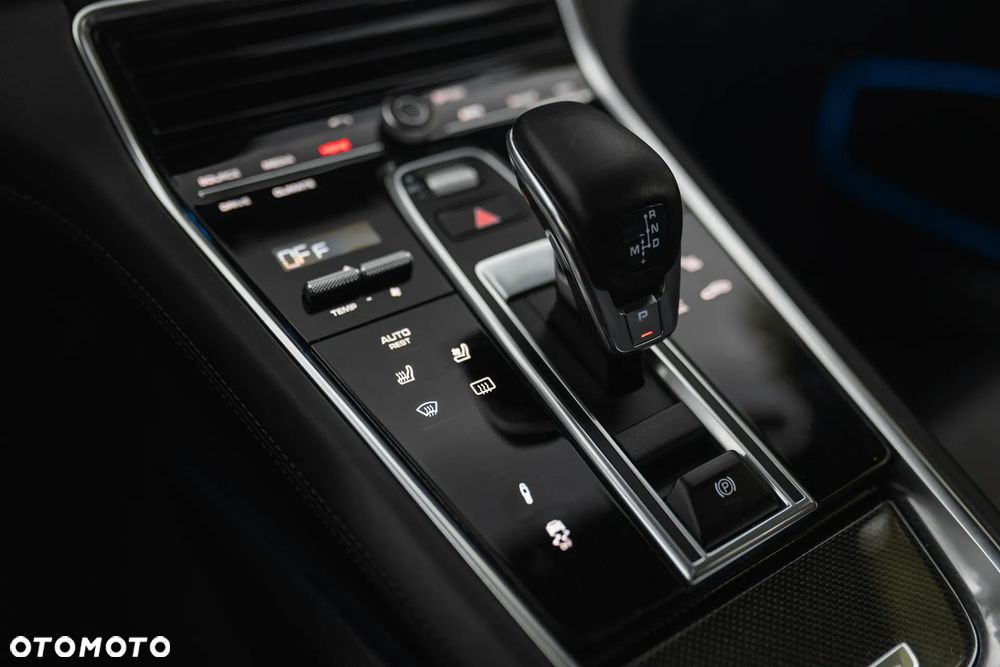Porsche Panamera Turbo - 26