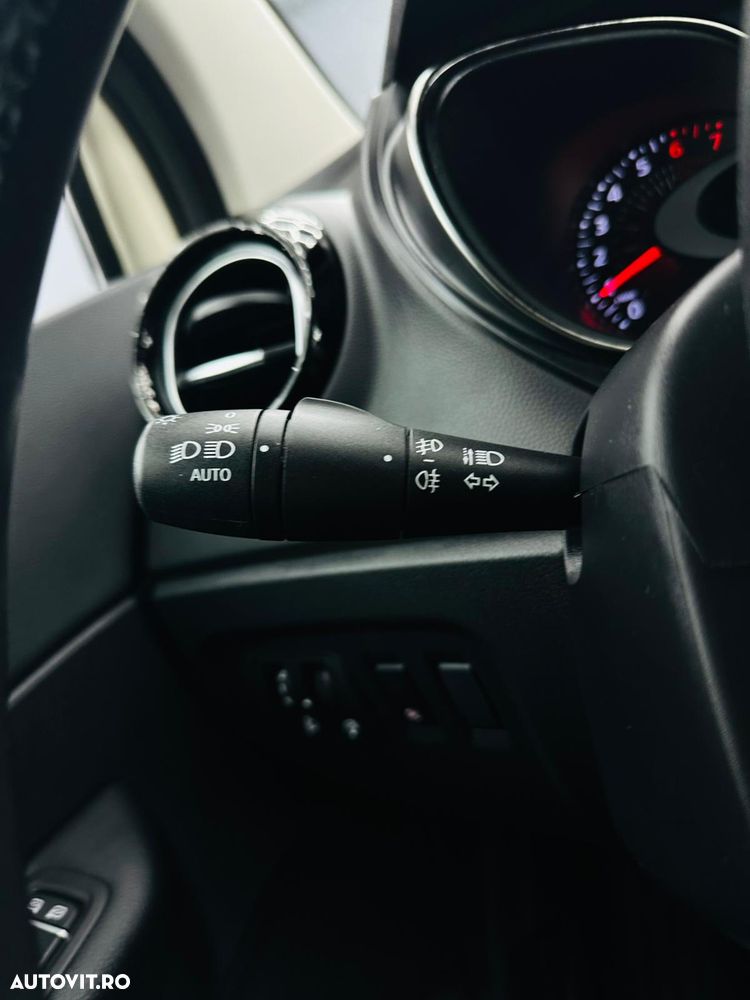 Renault Captur ENERGY TCe Intens - 29