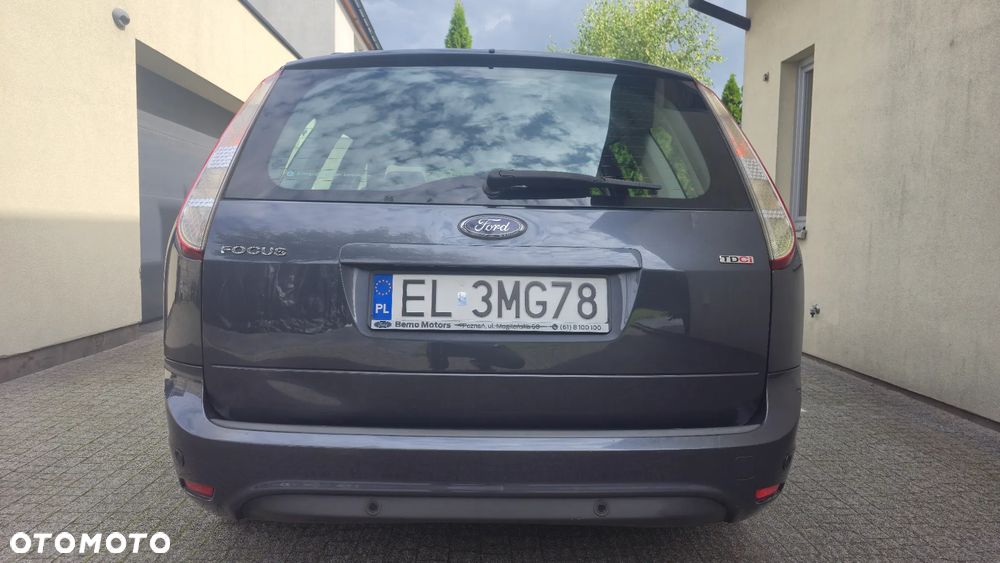 Ford Focus 2.0 TDCi Ghia - 9