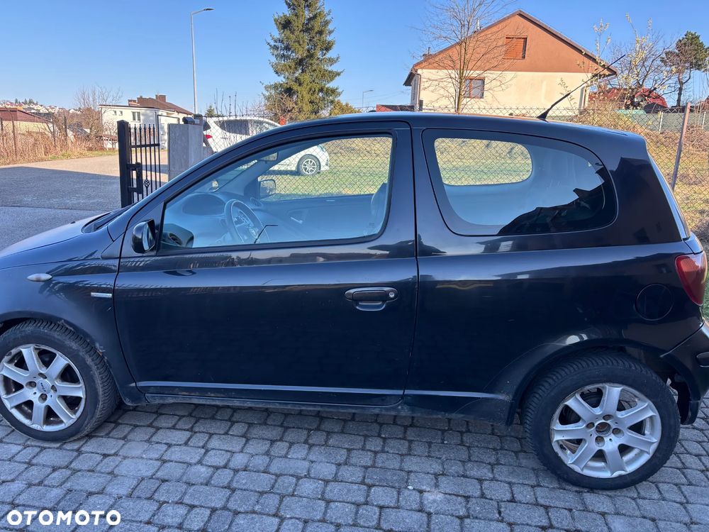 Toyota Yaris 1.4 D-4D Base - 2