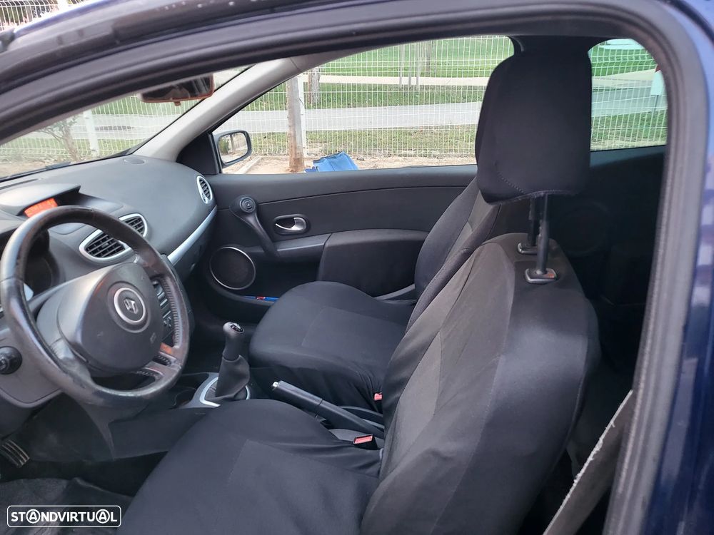 Renault Clio 1.2 16V Luxe - 10