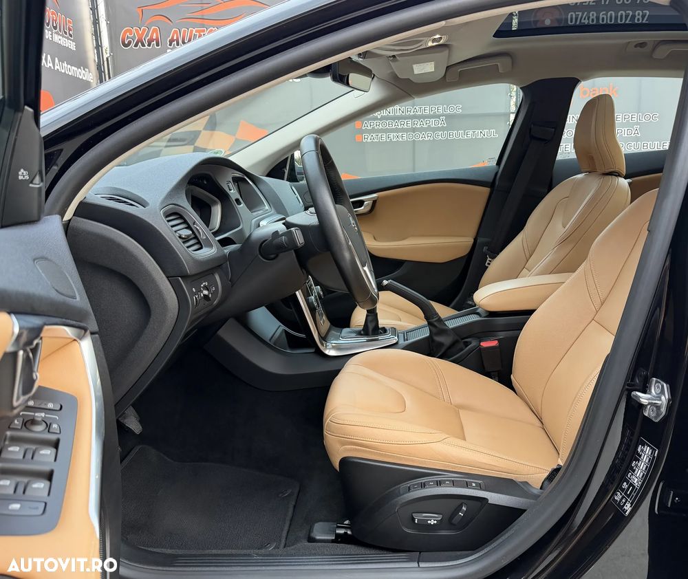 Volvo V40 D2 Summum - 9