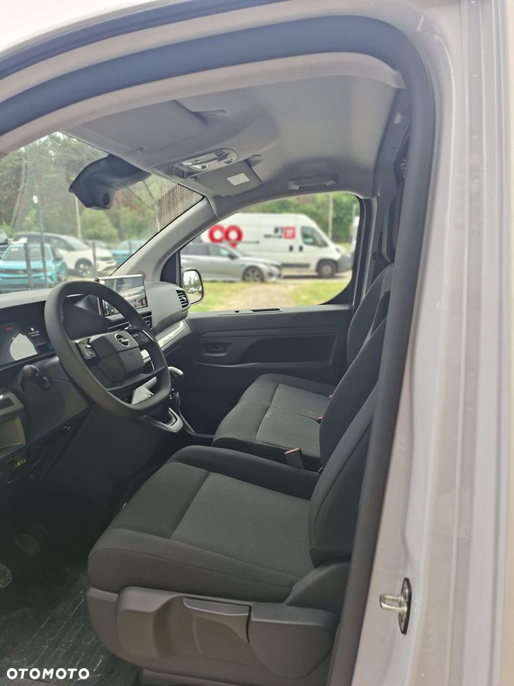Opel Vivaro - 11
