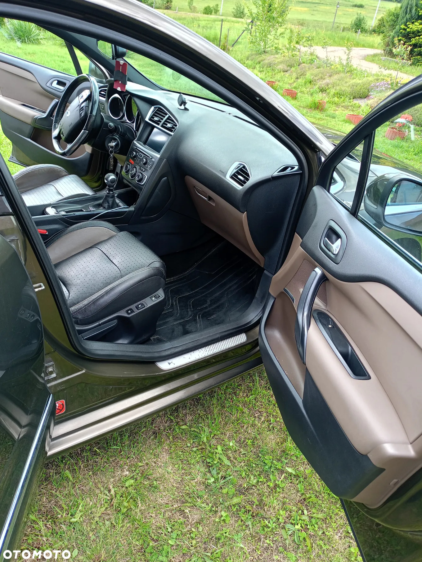 Citroën DS4 THP 200 SportChic - 11