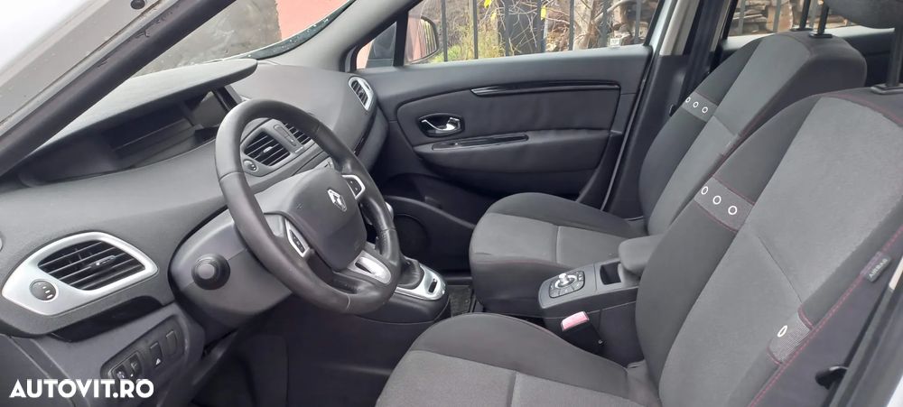Renault Scenic - 9
